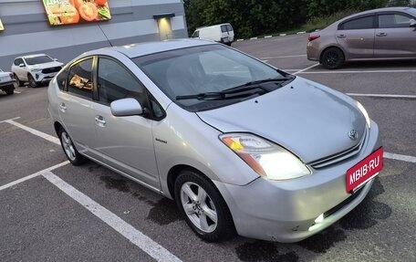 Toyota Prius, 2007 год, 630 000 рублей, 3 фотография
