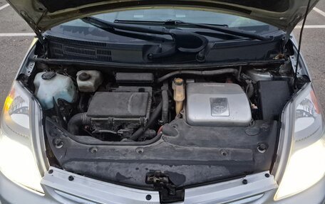 Toyota Prius, 2007 год, 630 000 рублей, 16 фотография