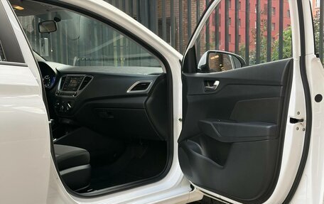 Hyundai Solaris II рестайлинг, 2021 год, 1 600 000 рублей, 13 фотография