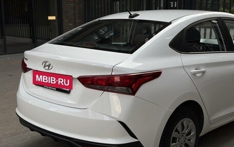 Hyundai Solaris II рестайлинг, 2021 год, 1 600 000 рублей, 7 фотография
