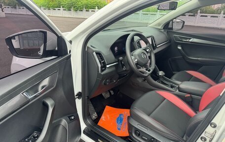 Skoda Karoq I, 2023 год, 2 450 000 рублей, 9 фотография