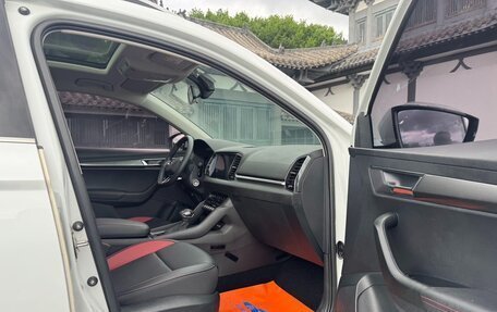 Skoda Karoq I, 2023 год, 2 450 000 рублей, 10 фотография