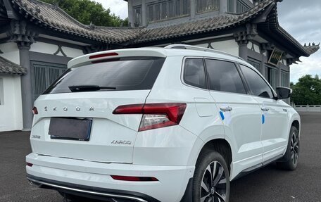 Skoda Karoq I, 2023 год, 2 450 000 рублей, 6 фотография