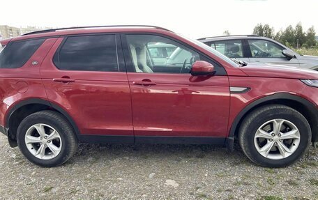Land Rover Discovery Sport I рестайлинг, 2019 год, 2 750 000 рублей, 3 фотография