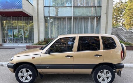 Chevrolet Niva I рестайлинг, 2004 год, 430 000 рублей, 2 фотография
