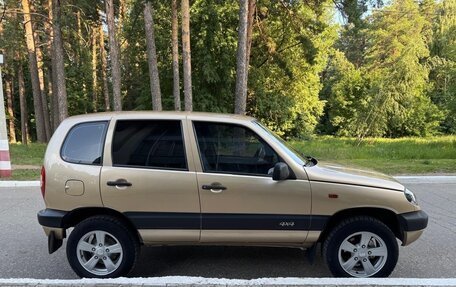 Chevrolet Niva I рестайлинг, 2004 год, 430 000 рублей, 6 фотография