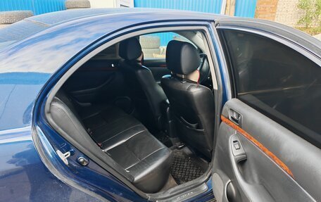 Toyota Avensis III рестайлинг, 2005 год, 550 000 рублей, 4 фотография