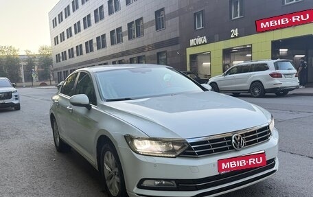 Volkswagen Passat B8 рестайлинг, 2015 год, 1 600 000 рублей, 1 фотография