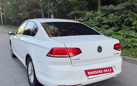 Volkswagen Passat B8 рестайлинг, 2015 год, 1 600 000 рублей, 6 фотография