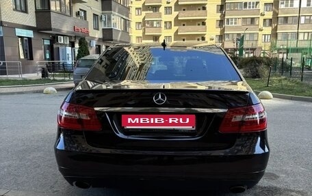 Mercedes-Benz E-Класс, 2010 год, 1 300 000 рублей, 6 фотография