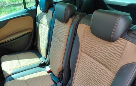 Opel Zafira C рестайлинг, 2013 год, 1 100 000 рублей, 17 фотография