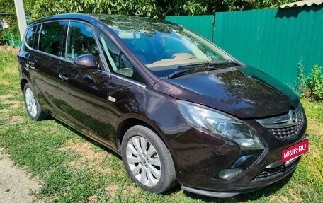 Opel Zafira C рестайлинг, 2013 год, 1 100 000 рублей, 2 фотография