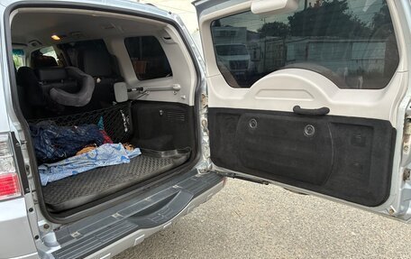 Mitsubishi Pajero IV, 2011 год, 2 250 000 рублей, 11 фотография