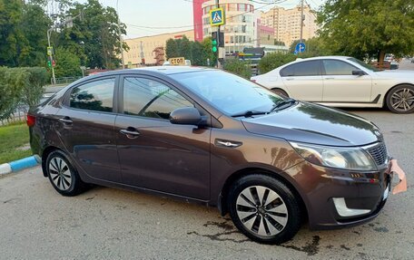 KIA Rio III рестайлинг, 2014 год, 700 000 рублей, 2 фотография