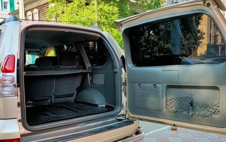 Toyota Land Cruiser Prado 120 рестайлинг, 2006 год, 1 950 000 рублей, 7 фотография