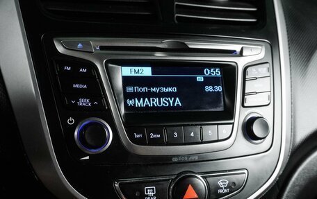 Hyundai Solaris II рестайлинг, 2011 год, 899 000 рублей, 16 фотография