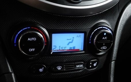Hyundai Solaris II рестайлинг, 2011 год, 899 000 рублей, 17 фотография