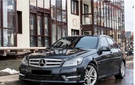 Mercedes-Benz C-Класс, 2011 год, 1 300 000 рублей, 3 фотография