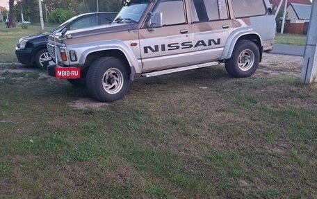 Nissan Safari IV, 1995 год, 750 000 рублей, 4 фотография