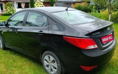 Hyundai Solaris II рестайлинг, 2015 год, 1 120 000 рублей, 1 фотография