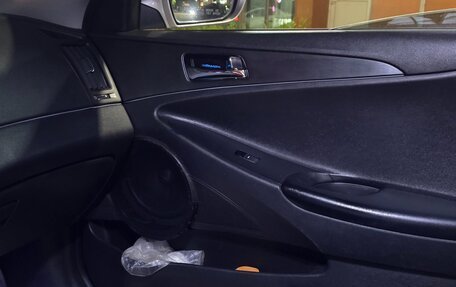 Hyundai Sonata VI, 2012 год, 1 100 000 рублей, 5 фотография