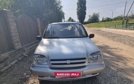 Chevrolet Niva I рестайлинг, 2005 год, 320 000 рублей, 1 фотография