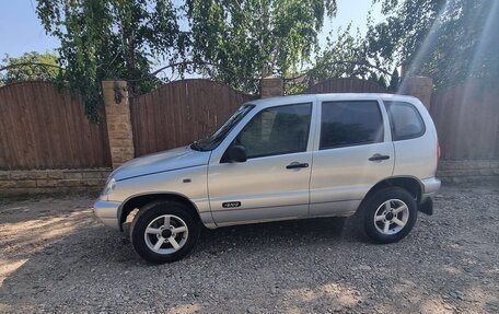 Chevrolet Niva I рестайлинг, 2005 год, 320 000 рублей, 2 фотография
