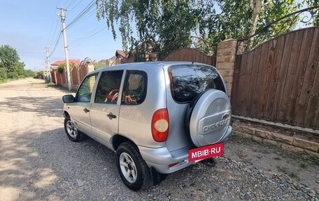 Chevrolet Niva I рестайлинг, 2005 год, 320 000 рублей, 3 фотография