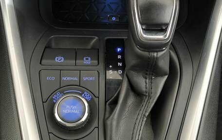Toyota RAV4, 2021 год, 3 699 000 рублей, 14 фотография