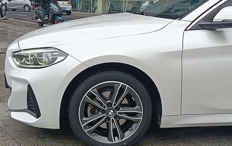 BMW 1 серия, 2023 год, 1 890 000 рублей, 8 фотография