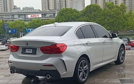 BMW 1 серия, 2023 год, 1 890 000 рублей, 4 фотография