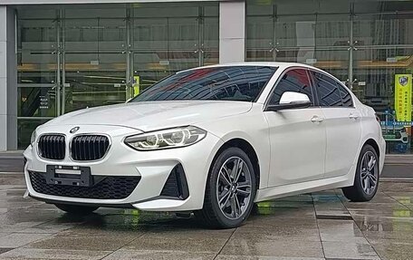 BMW 1 серия, 2023 год, 1 890 000 рублей, 2 фотография