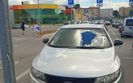 KIA Cerato III, 2010 год, 650 000 рублей, 2 фотография