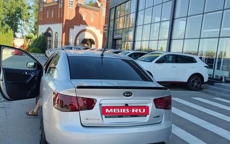KIA Cerato III, 2010 год, 650 000 рублей, 3 фотография
