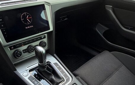 Volkswagen Passat B8 рестайлинг, 2018 год, 1 950 000 рублей, 4 фотография