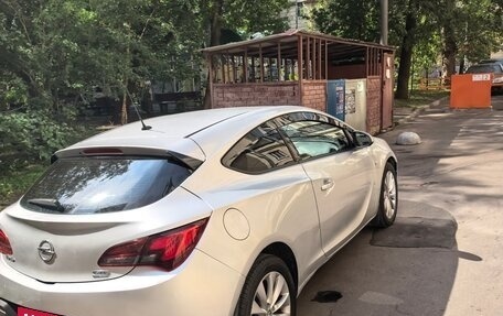 Opel Astra J, 2012 год, 580 000 рублей, 2 фотография