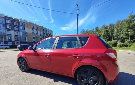 KIA cee'd I рестайлинг, 2011 год, 650 000 рублей, 10 фотография