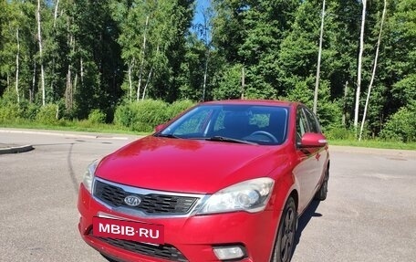 KIA cee'd I рестайлинг, 2011 год, 650 000 рублей, 2 фотография