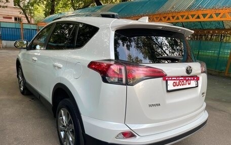 Toyota RAV4, 2018 год, 2 480 000 рублей, 3 фотография