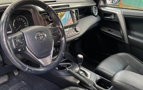 Toyota RAV4, 2018 год, 2 480 000 рублей, 8 фотография
