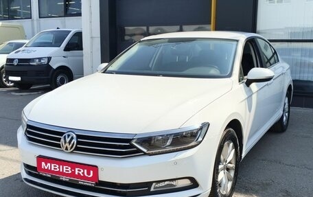Volkswagen Passat B8 рестайлинг, 2016 год, 1 800 000 рублей, 1 фотография