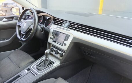 Volkswagen Passat B8 рестайлинг, 2016 год, 1 800 000 рублей, 10 фотография