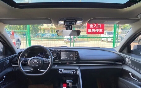 Hyundai Elantra, 2022 год, 1 210 017 рублей, 7 фотография
