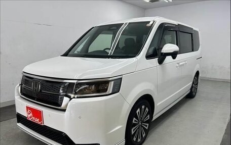 Honda Stepwgn, 2023 год, 2 300 000 рублей, 7 фотография