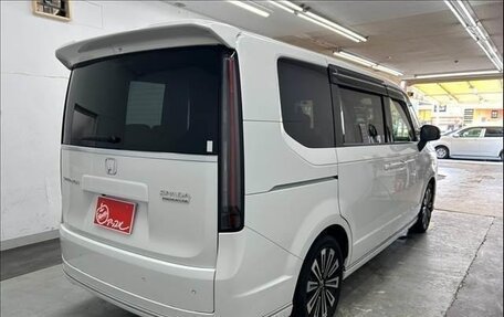 Honda Stepwgn, 2023 год, 2 300 000 рублей, 5 фотография