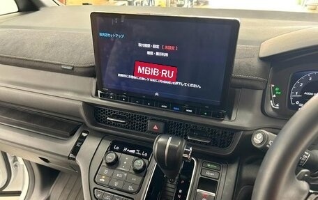 Honda Stepwgn, 2023 год, 2 300 000 рублей, 16 фотография