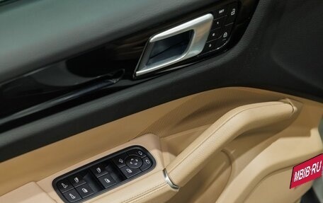 Porsche Cayenne III, 2022 год, 9 298 000 рублей, 17 фотография