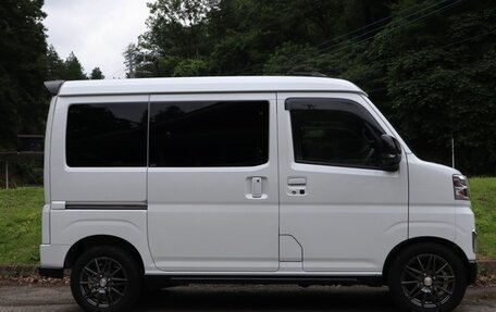 Daihatsu Atrai, 2023 год, 908 000 рублей, 10 фотография