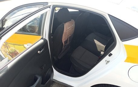 Hyundai Solaris II рестайлинг, 2018 год, 650 000 рублей, 6 фотография