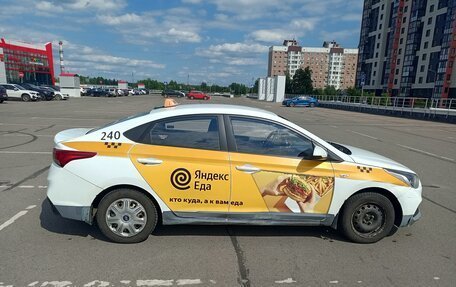 Hyundai Solaris II рестайлинг, 2018 год, 650 000 рублей, 3 фотография